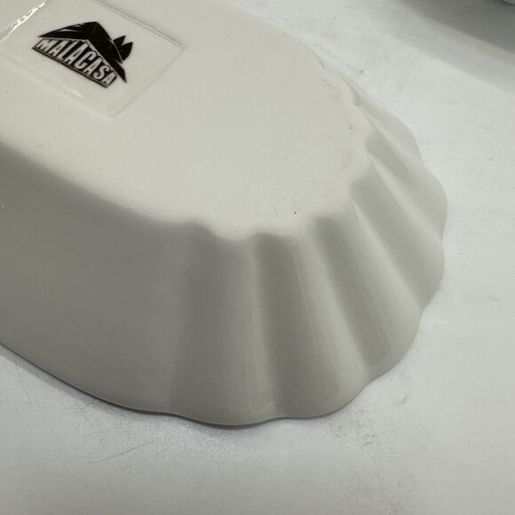 Malacasa Set Of 8 porcelain dishes. 8” X 4.5” {C} - Picture 8 of 10